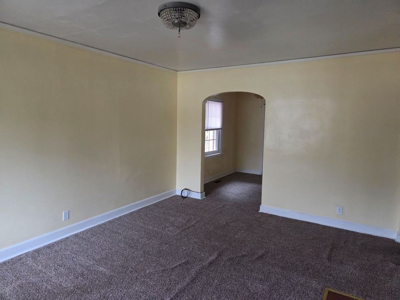 98 Stratford Rd - Photo 3 of 21