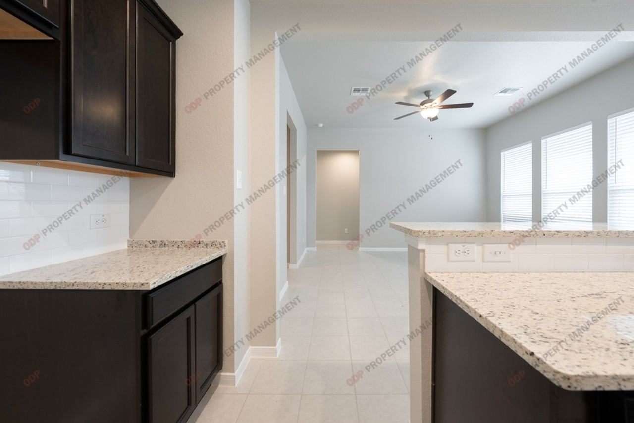 600 Goates Rd - Photo 6 of 27