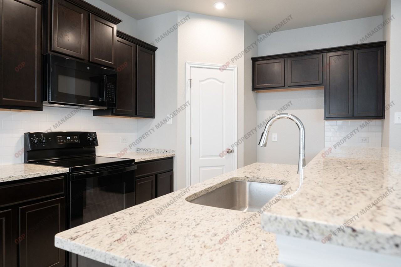 600 Goates Rd - Photo 7 of 27