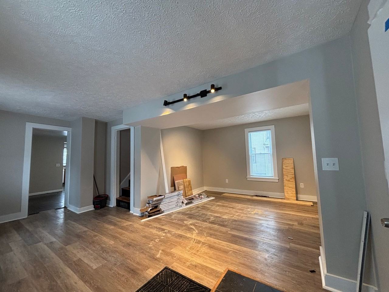 109 Stenson St - Photo 2 of 12