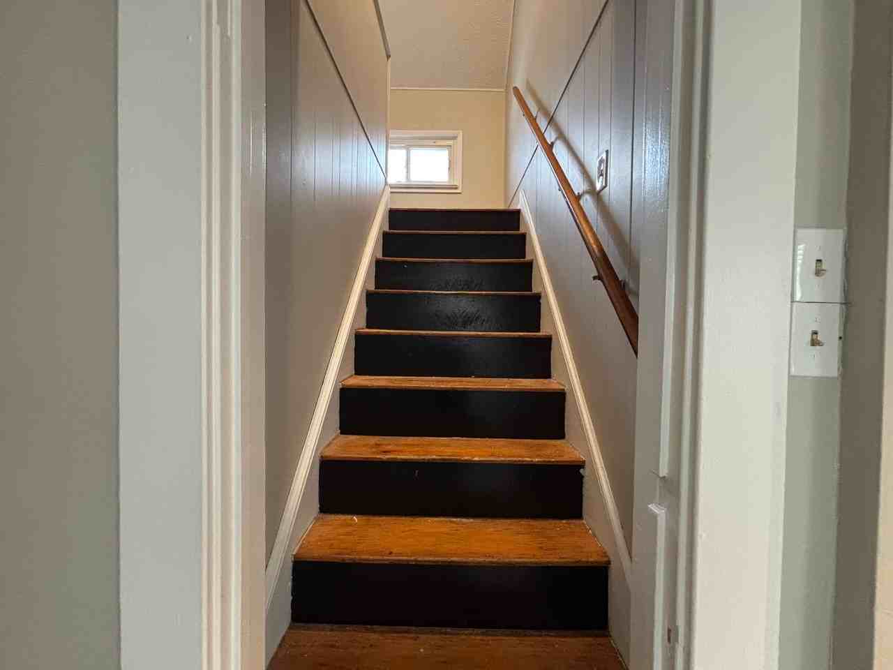 109 Stenson St - Photo 6 of 12