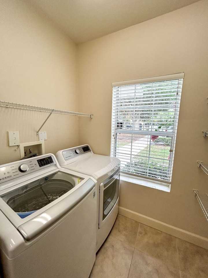 2951 Sw 35th Pl - Photo 5 of 22