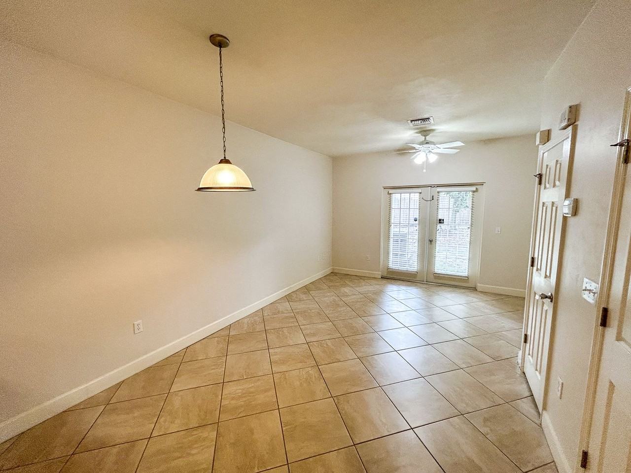 2951 Sw 35th Pl - Photo 6 of 22