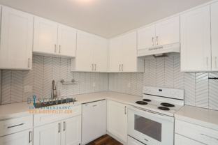 Wellington St. 1130 - Photo 1 of 1