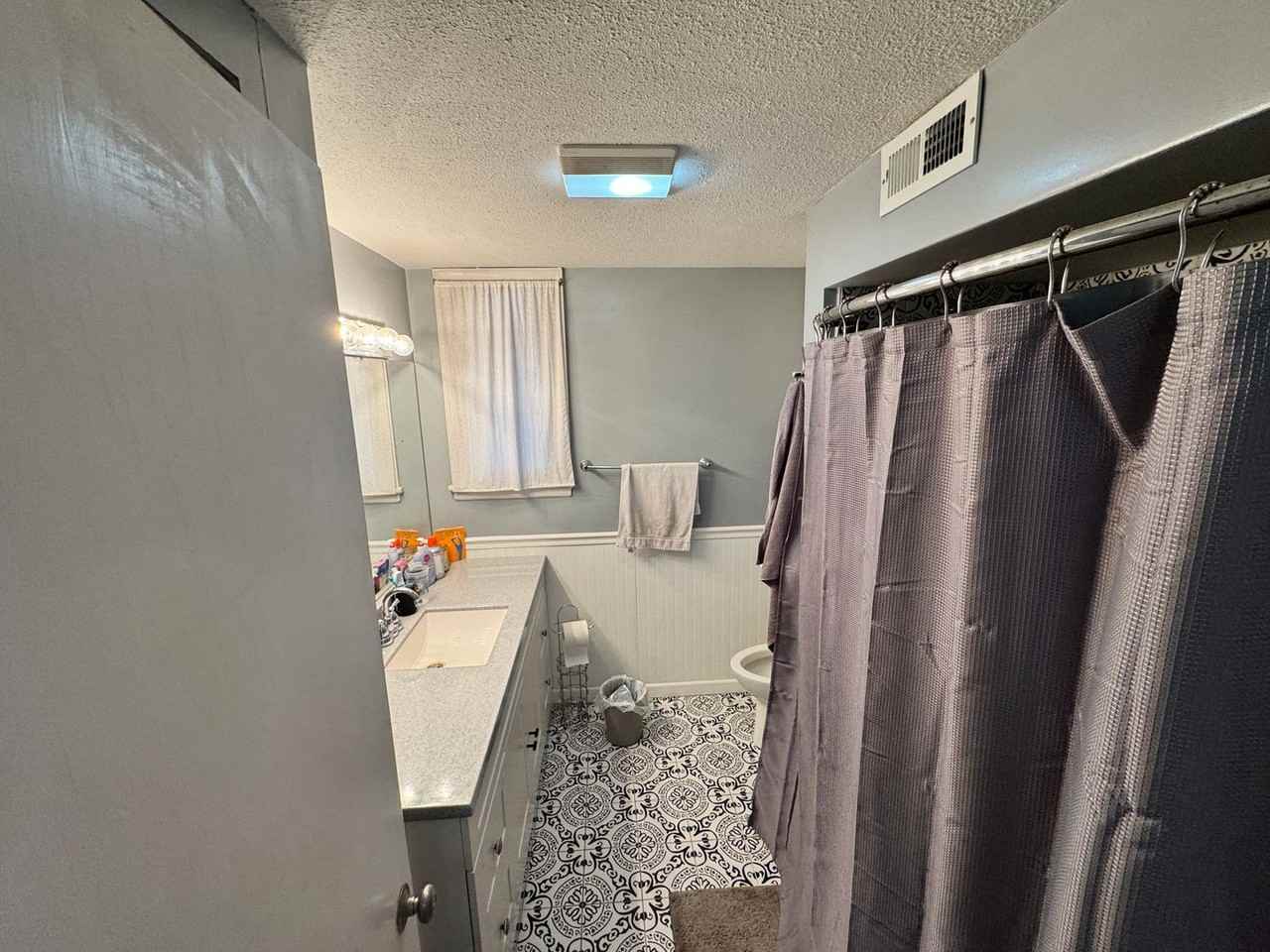 800 Bertrand St - Photo 4 of 7