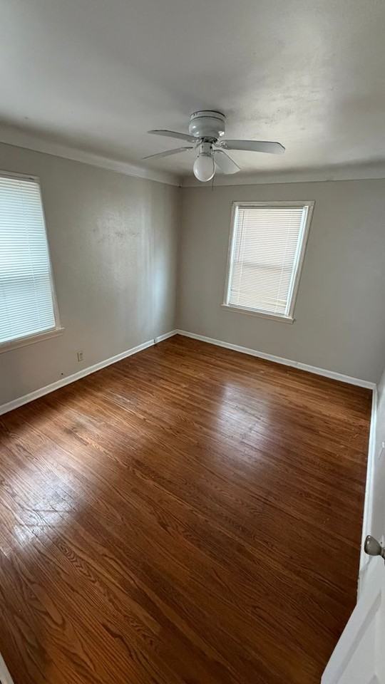 2010 Kensington Rd - Photo 5 of 13