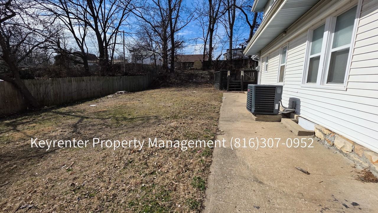 1418 N 27th St - Photo 5 of 24