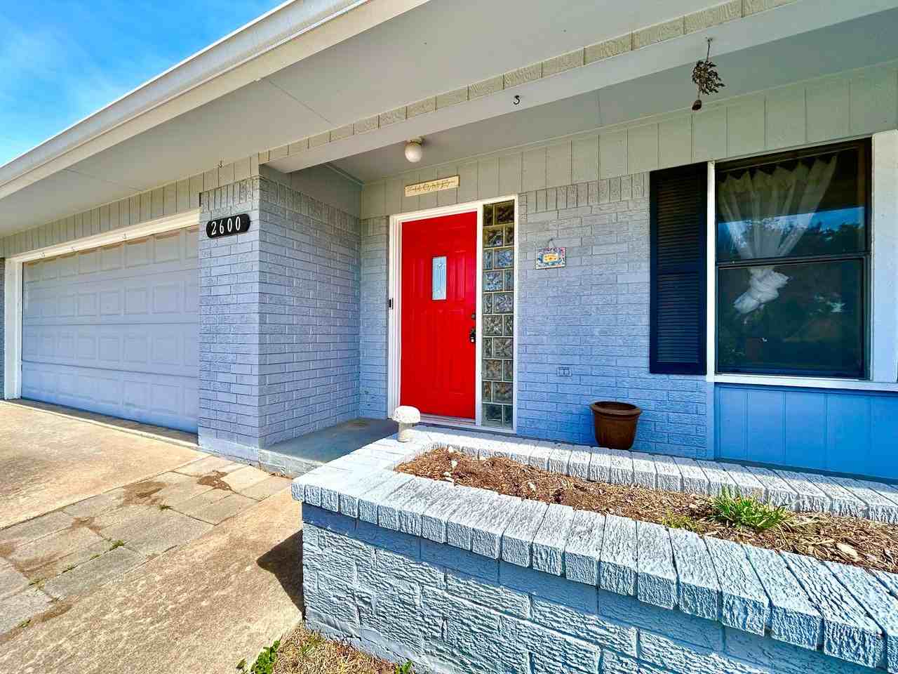 2600 Donna Dr - Photo 5 of 32