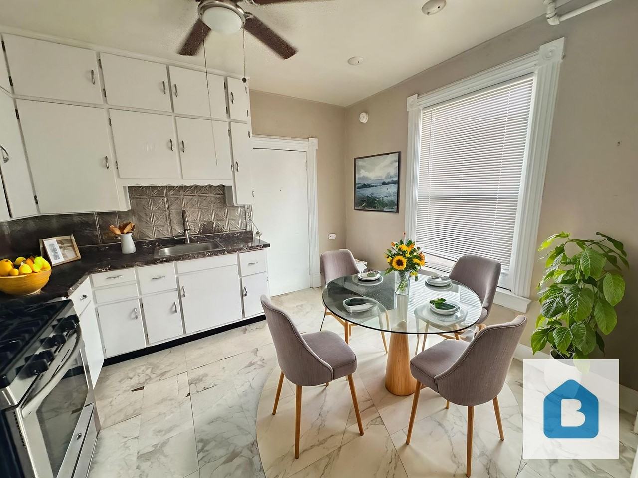 501 N Weber St #1 - Photo 2 of 33