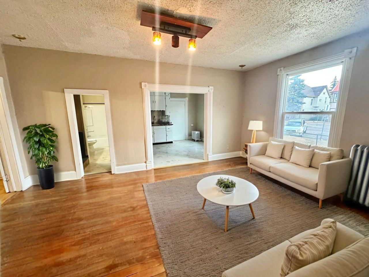 501 N Weber St #1 - Photo 4 of 33