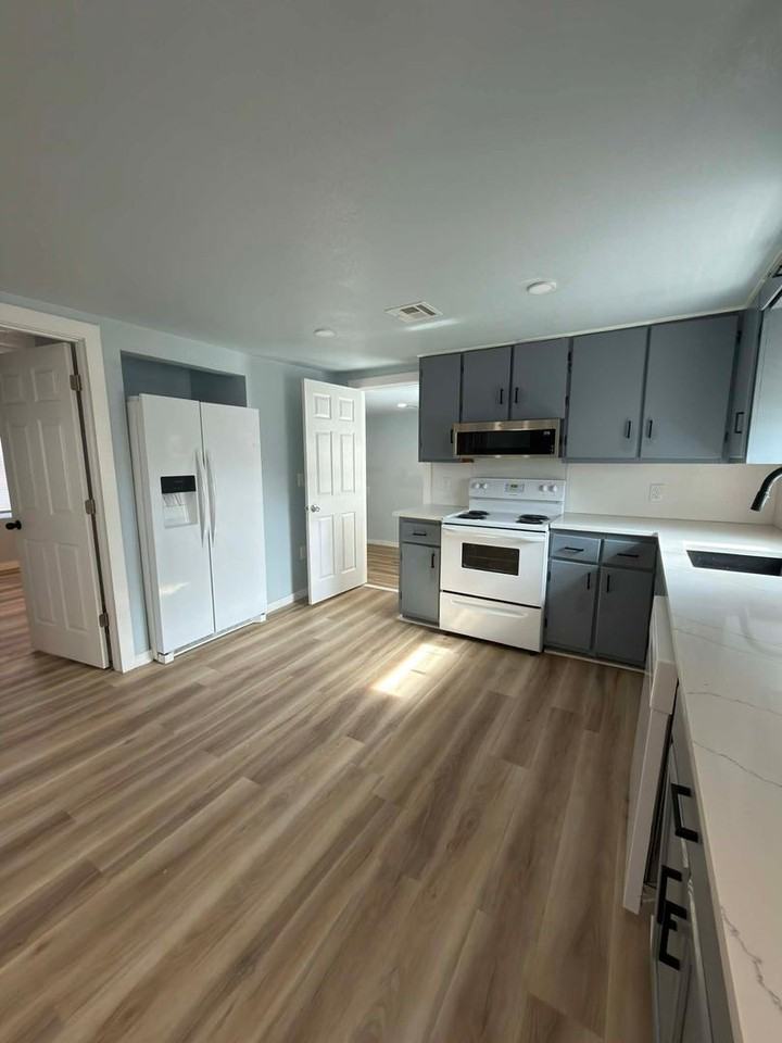 814 High St - Photo 4 of 13