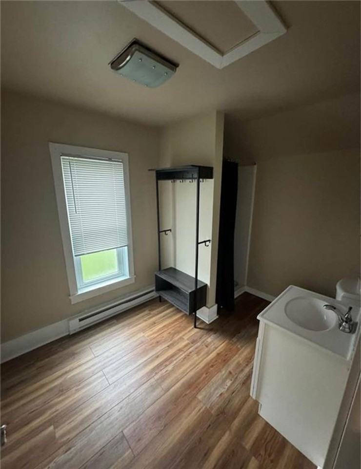 328 6th St W - Photo 6 of 11