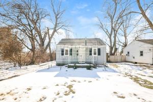 featured image of 1704 Willamet Rd