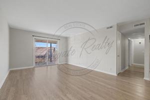 featured image of 555 N Dupont Ave #B38