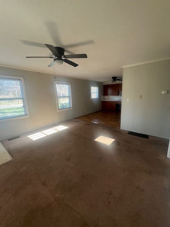 1236 Crewdson Dr - Photo 3 of 6