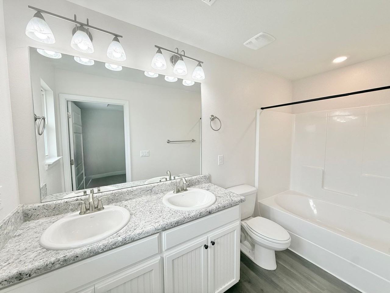 7101 Sonny Dr - Photo 7 of 14