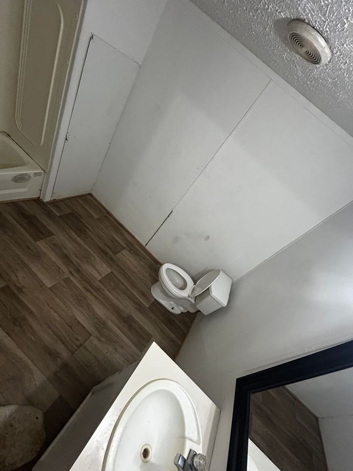 3925 Tenneil Dr - Photo 3 of 8