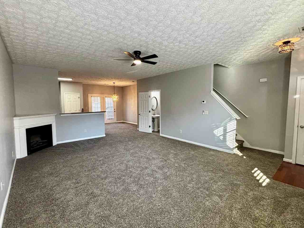 4249 High Park Ln - Photo 4 of 27