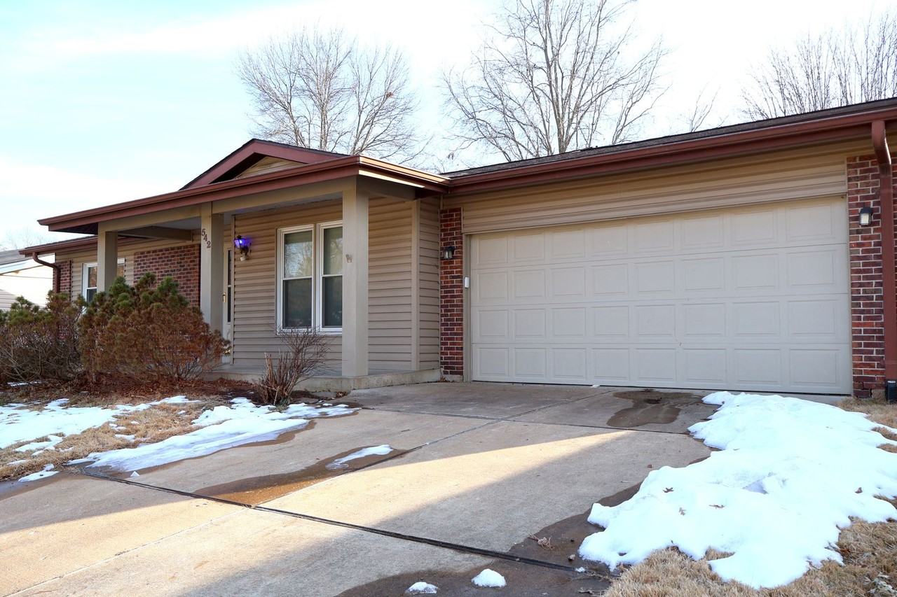 542 Lemonwood Dr - Photo 3 of 41