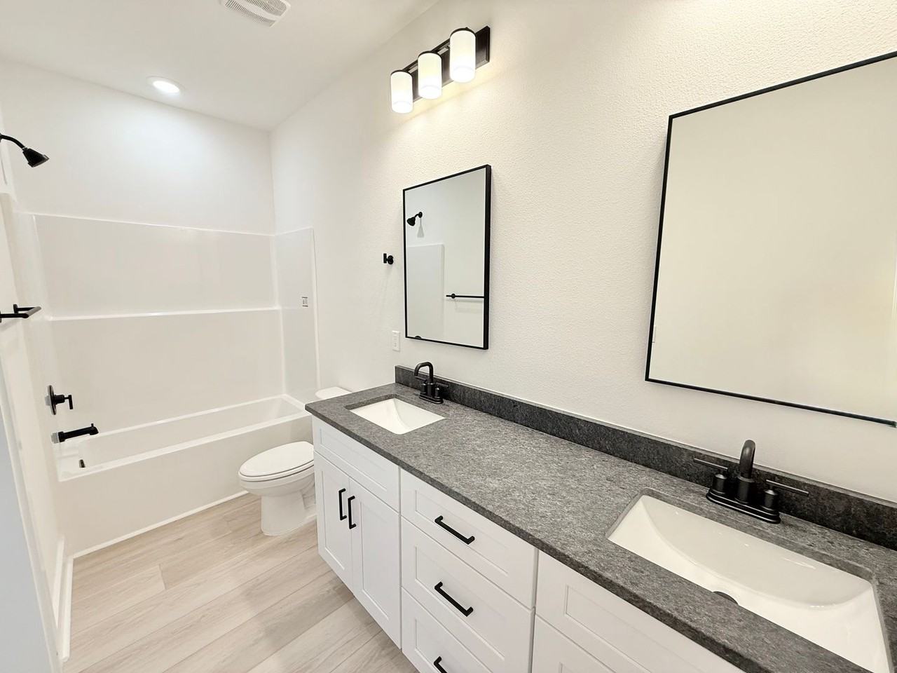 119 Lakewood Rd - Photo 7 of 14