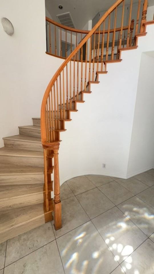 7459 Oxford Ct - Photo 4 of 17