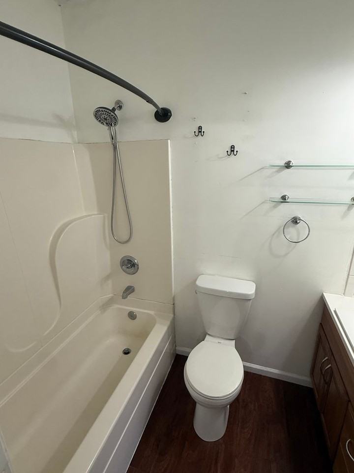 4416 S 41st St - Photo 7 of 11