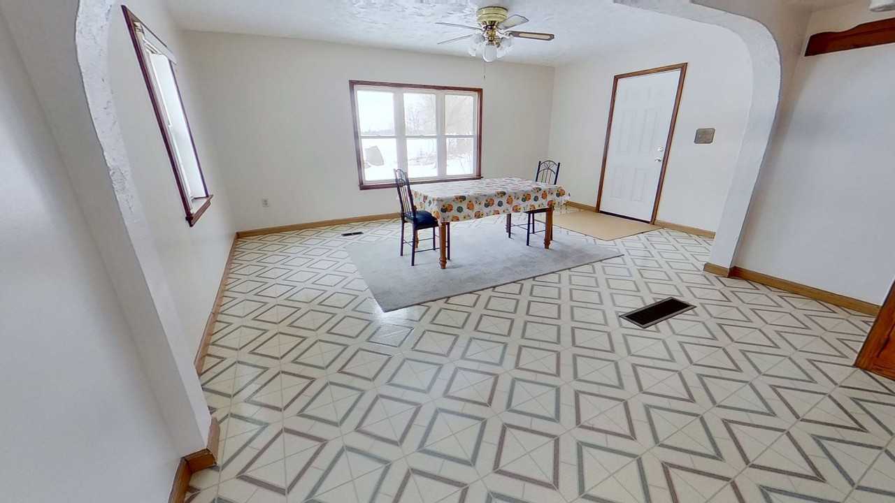 44 Timber Ln - Photo 6 of 11