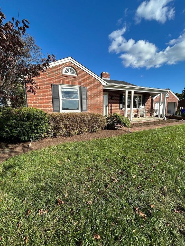 5421 Broad Run Rd - Photo 7 of 28