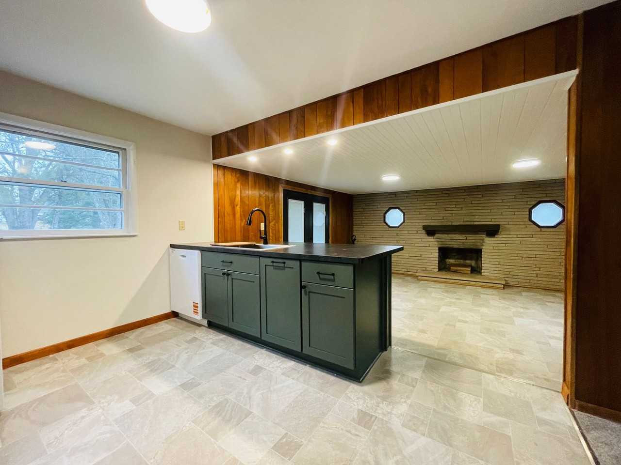 3730 W Fullerton Pike - Photo 2 of 28