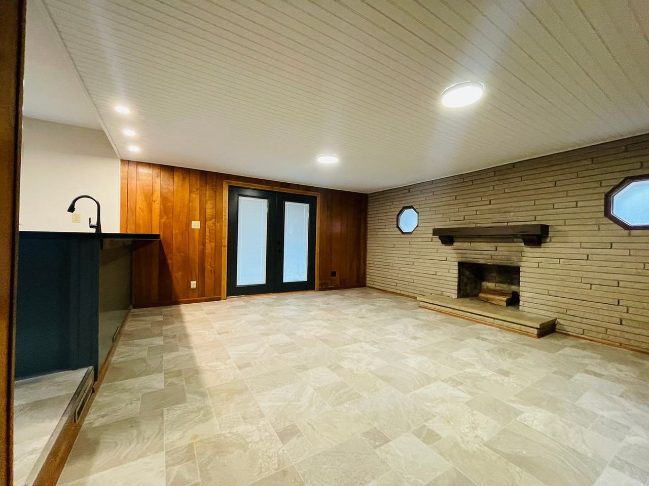 3730 W Fullerton Pike - Photo 4 of 28