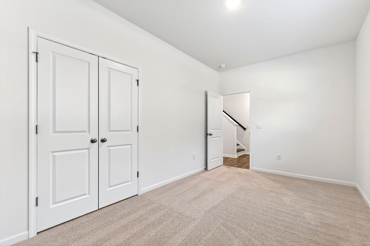 2267 Horton Park Dr - Photo 6 of 44