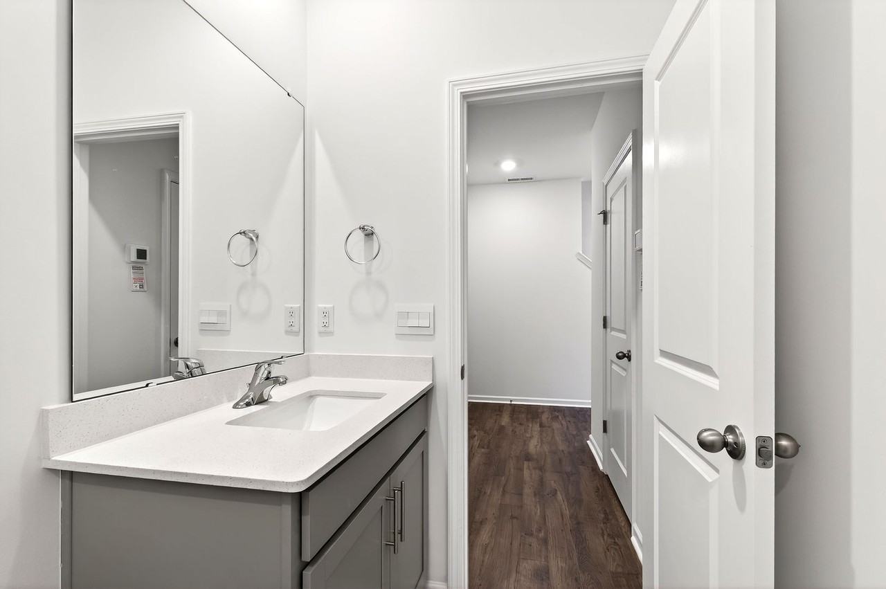 2267 Horton Park Dr - Photo 7 of 44