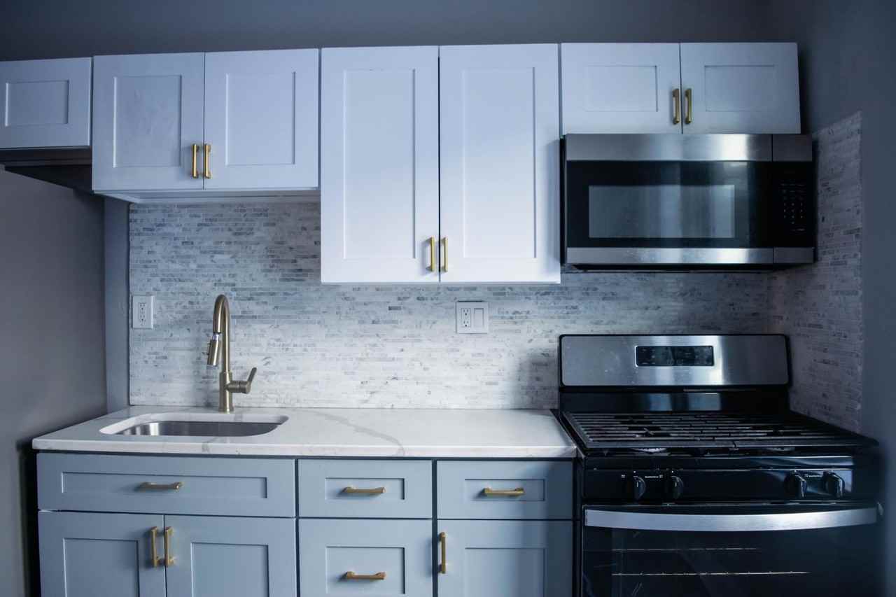 105 Scranton Street - Photo 2 of 16