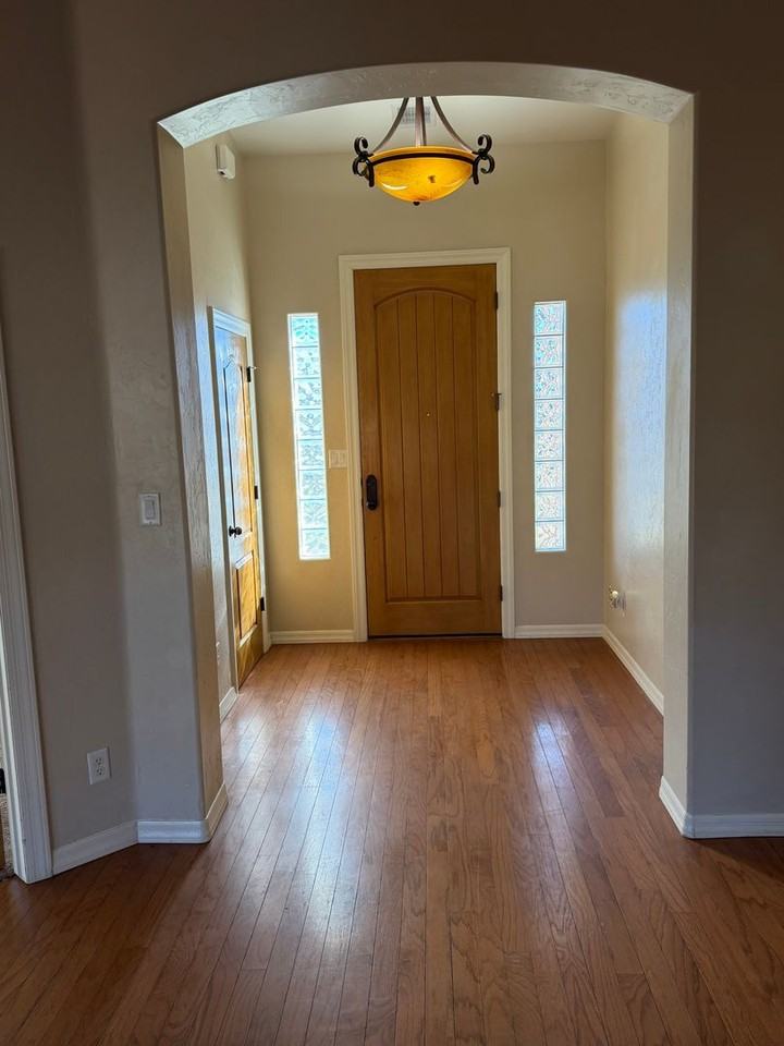8081 S Fairfield Cir - Photo 2 of 27