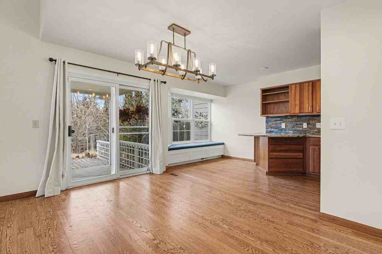 1567 S Syracuse St - Photo 4 of 23