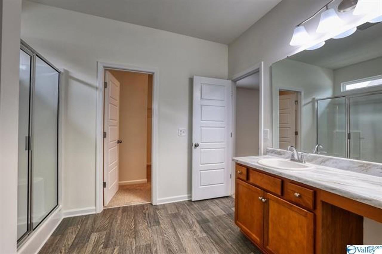 115 Lincoln Gray Cir - Photo 3 of 10