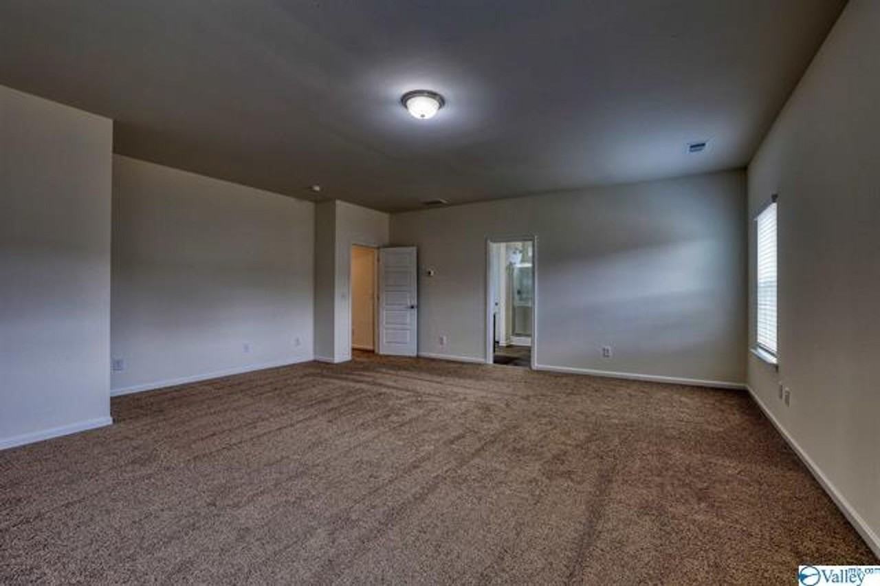 115 Lincoln Gray Cir - Photo 4 of 10