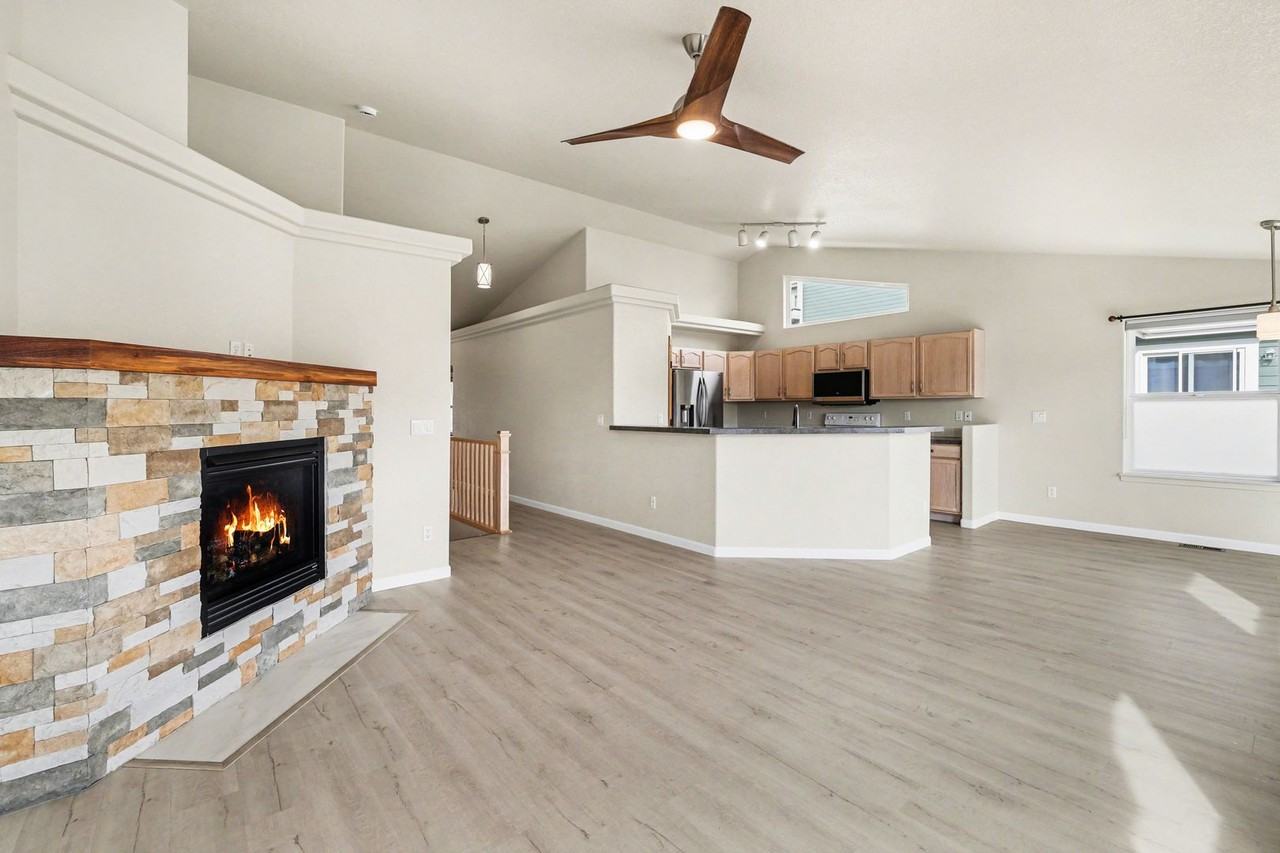 2250 Marshfield Ln - Photo 5 of 32