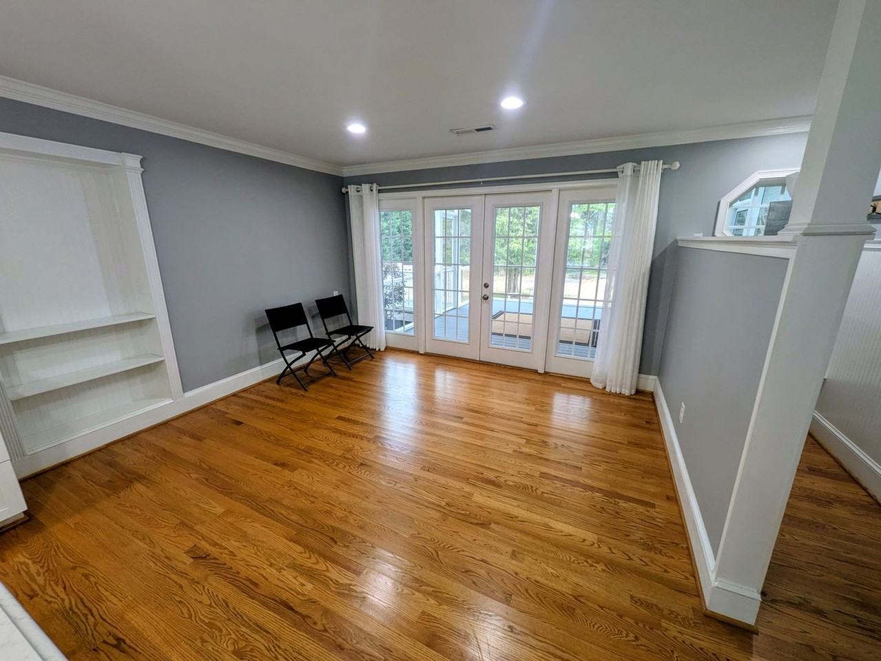 524 W Mountain St - Photo 5 of 21