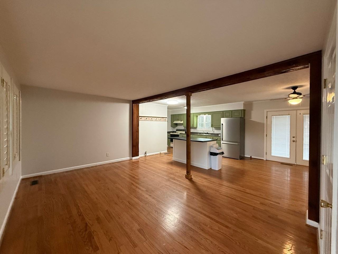 2118 Glen Davis Rd - Photo 2 of 10