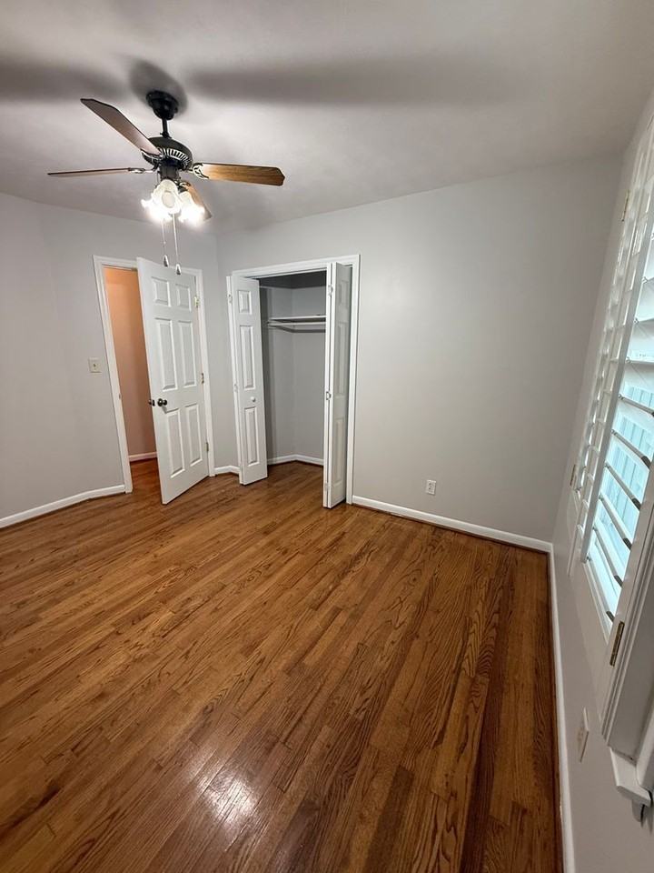 2118 Glen Davis Rd - Photo 6 of 10