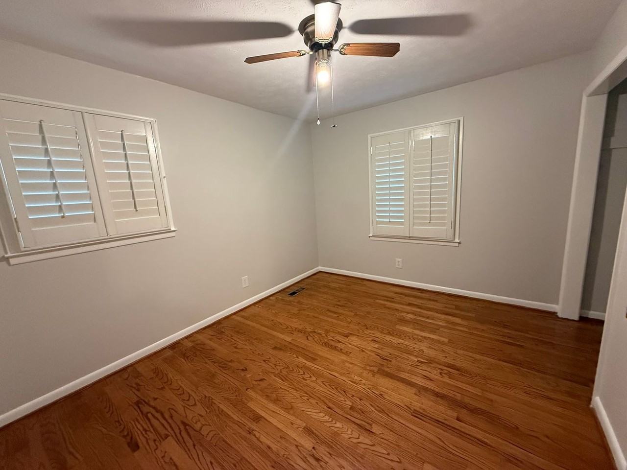 2118 Glen Davis Rd - Photo 7 of 10