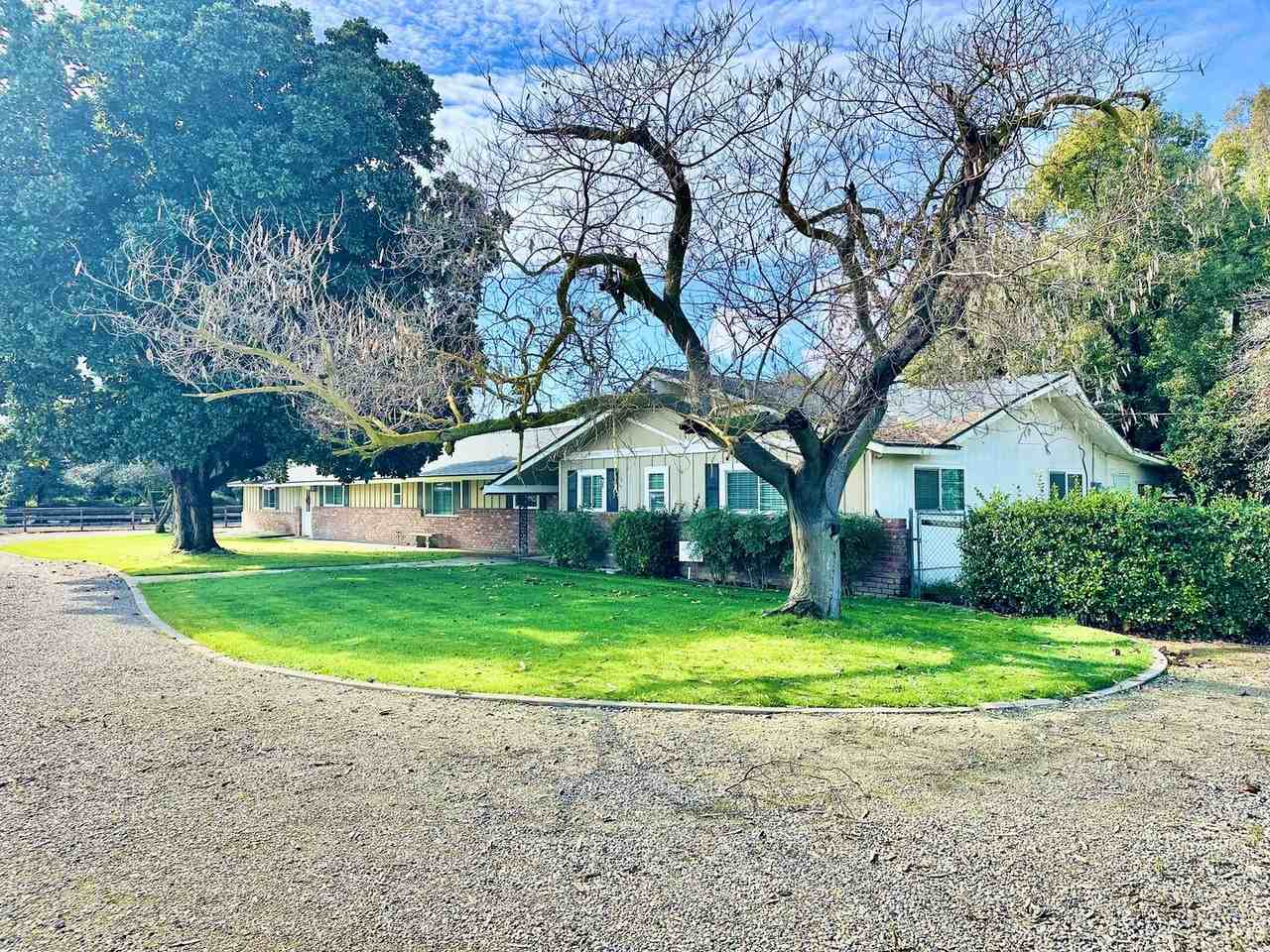 1903 N Temperance Ave - Photo 3 of 46