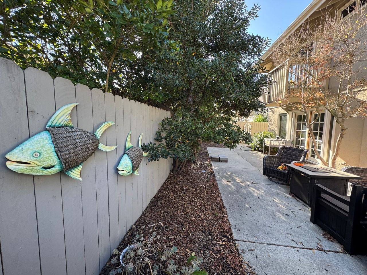 950 Seaside Ct - Photo 4 of 5