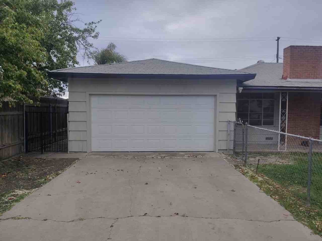 2107 Belle Ter - Photo 3 of 22