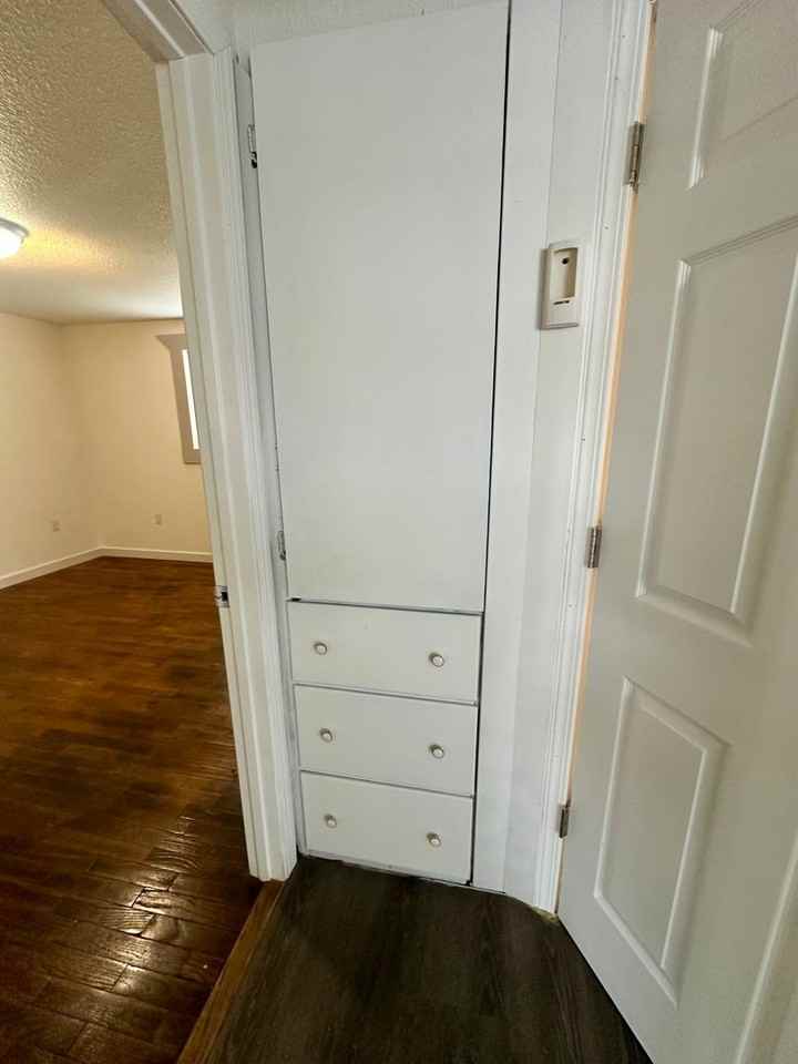 2325 Home Ave - Photo 5 of 15