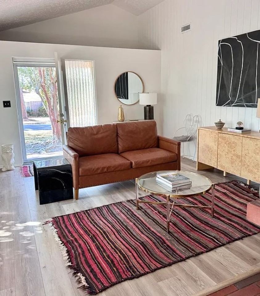 1026 Clark Rd Sw - Photo 2 of 17