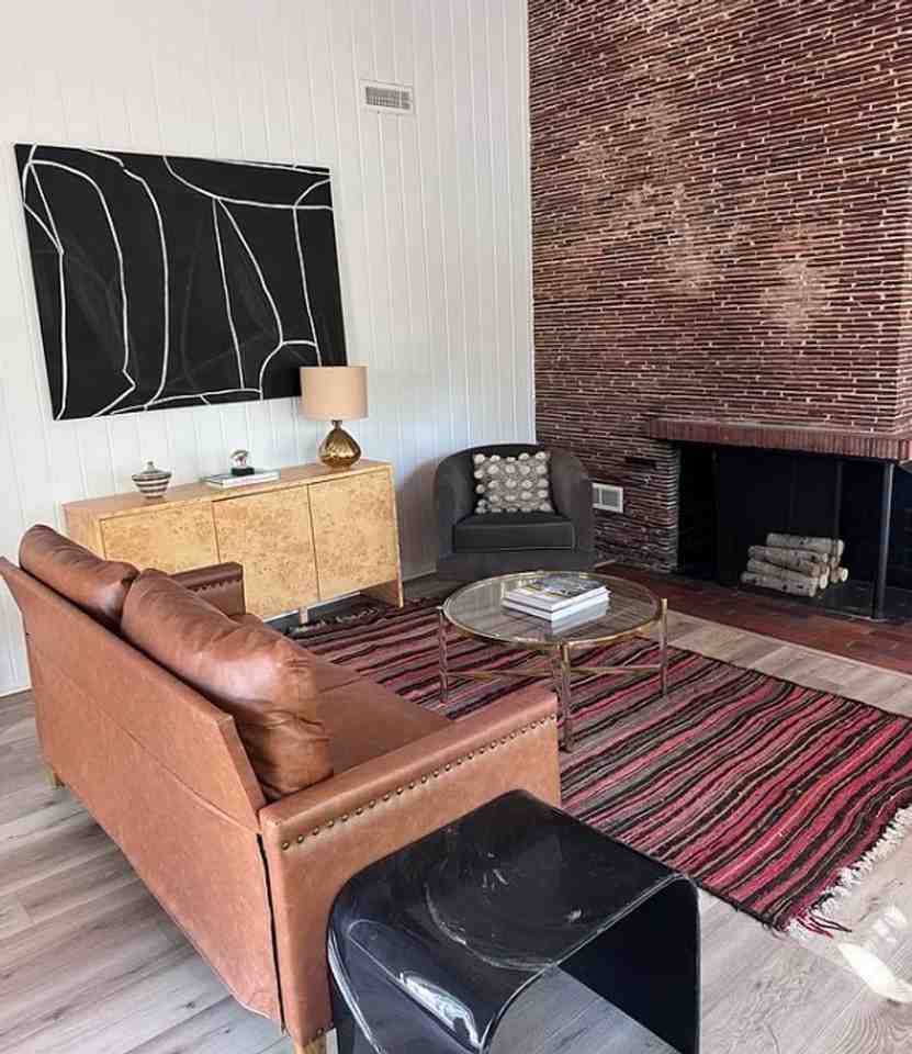 1026 Clark Rd Sw - Photo 3 of 17