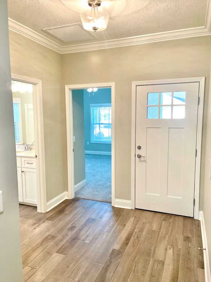 160 The Villas Way - Photo 3 of 23