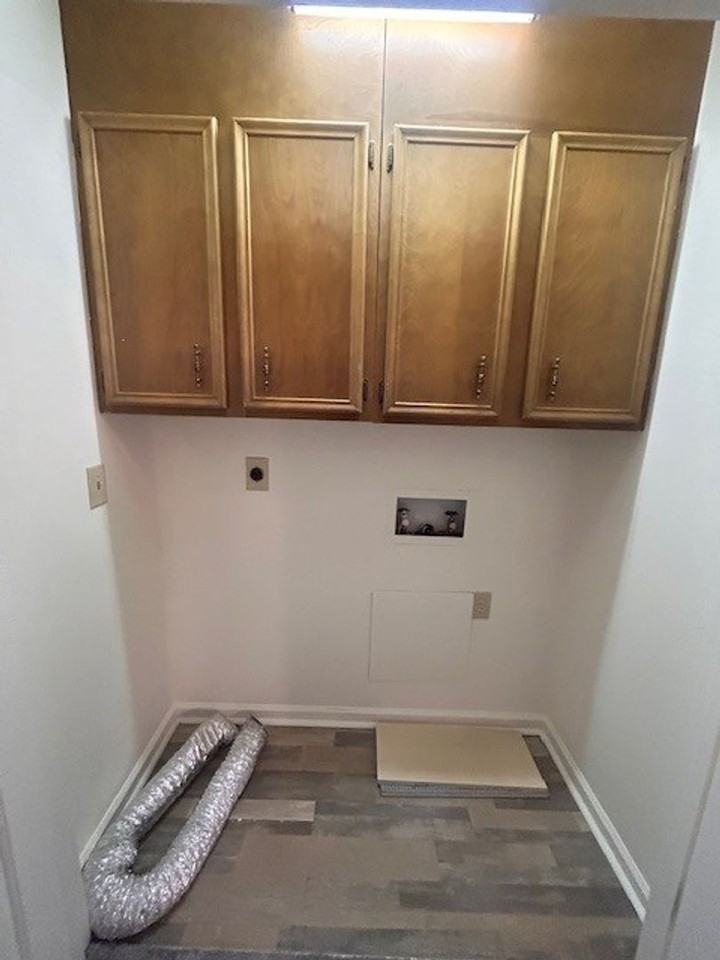 133 Columbine Dr - Photo 7 of 8